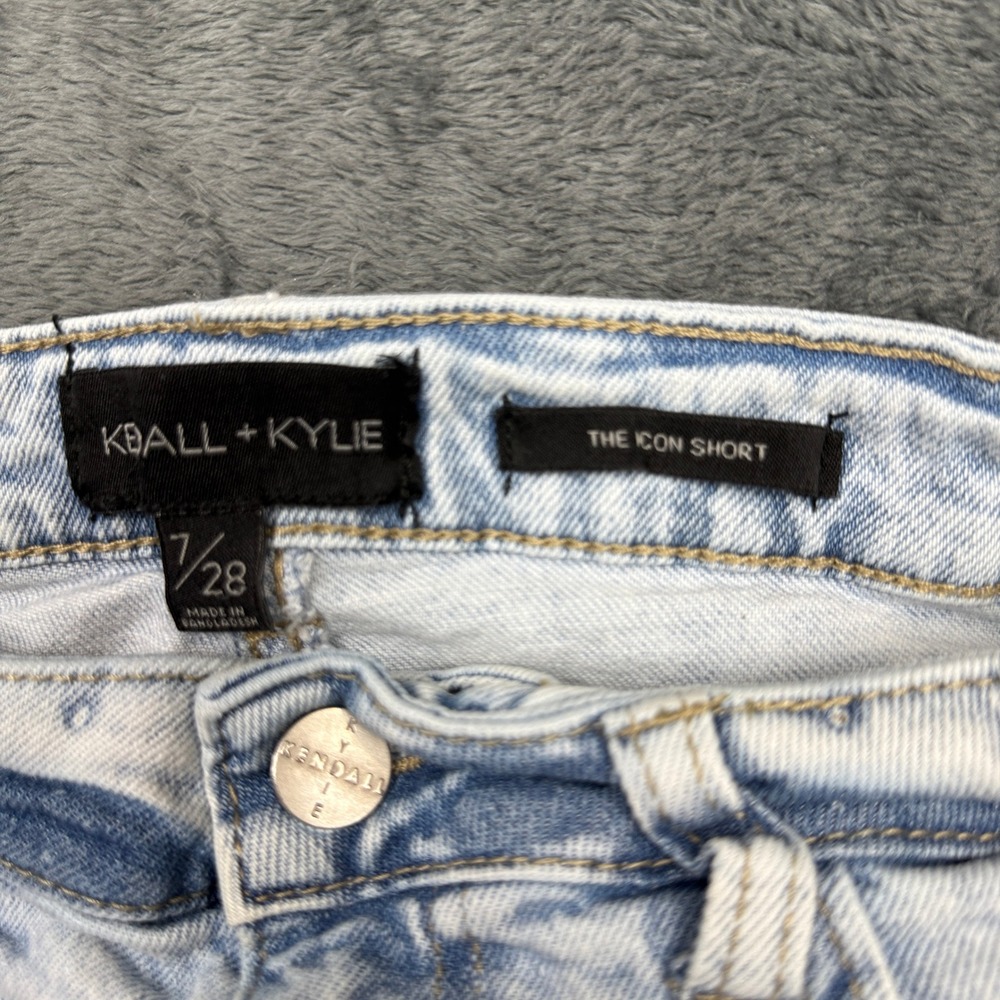 Kendall + Kylie The Icon Short Distressed‎ Denim Frayed Hem Light Wash Women's - Picture 3 of 12
